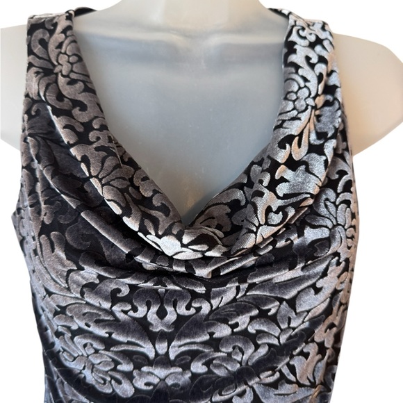 GORGEOUS White House Black Market Black/Silver Velour TOP   XXSMALL    #U - Picture 2 of 8
